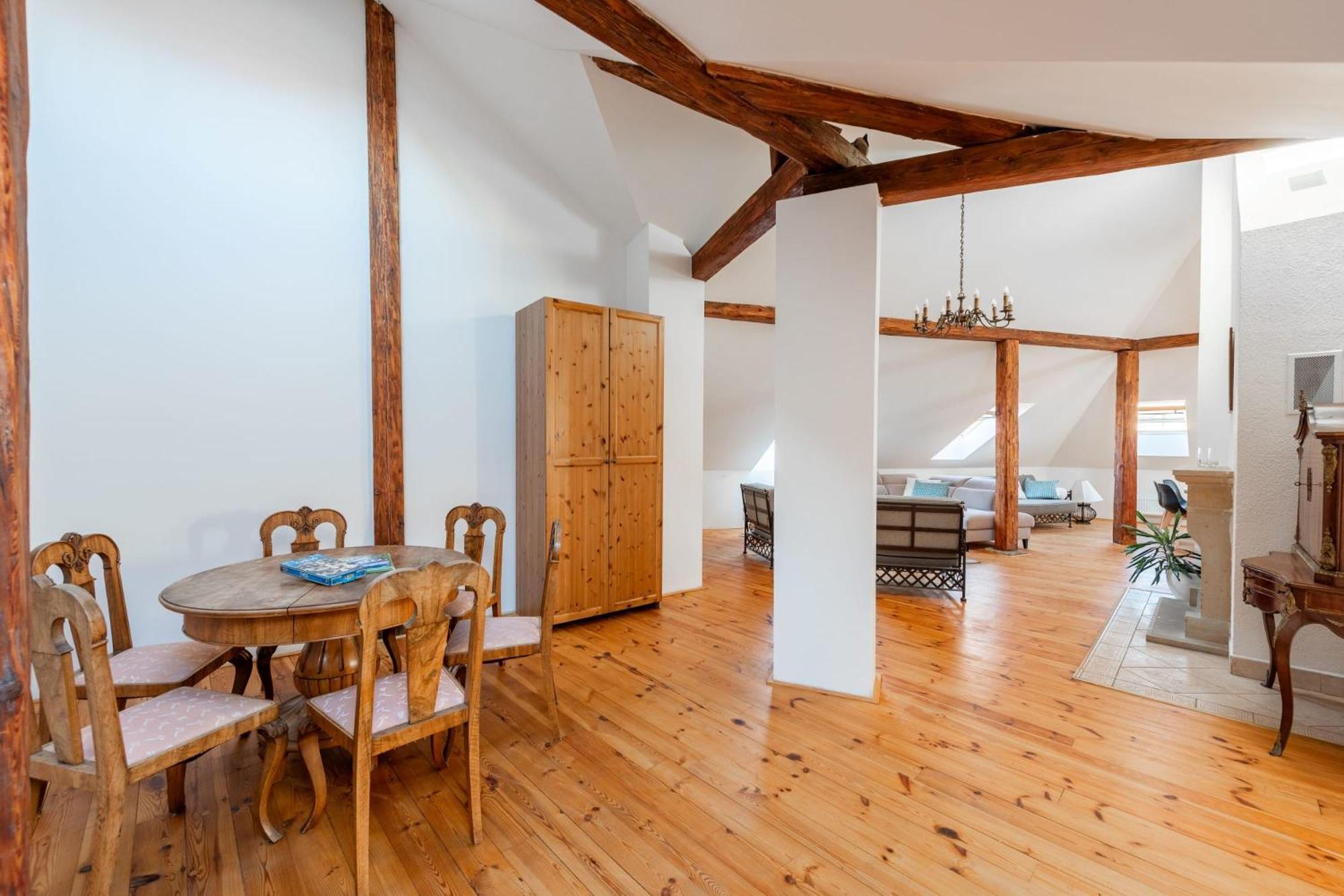 Apartmán Stylish 2-level Near The National Theatre