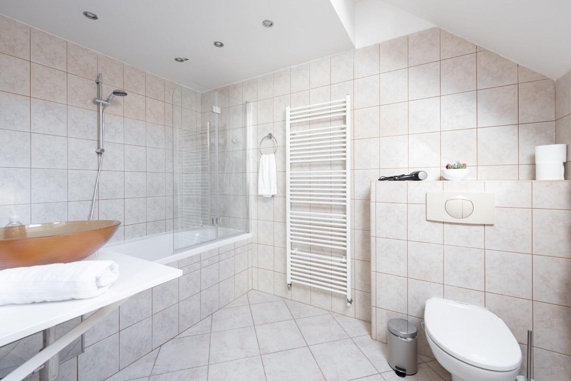 Stylish 2-level Near The National Theatre Appartement